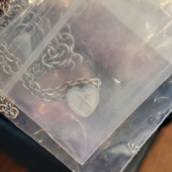 Heart initial necklace small child - Picture 9 of 11